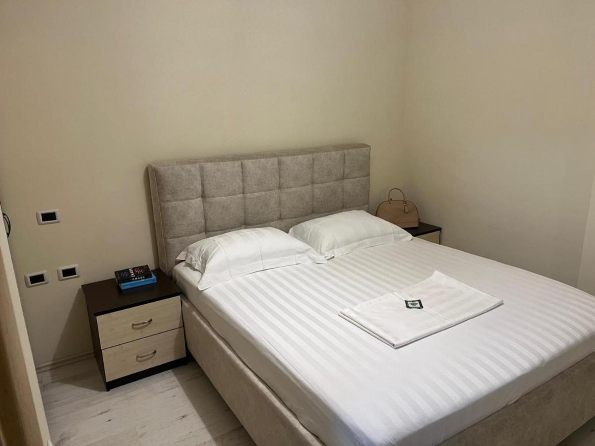 גולם Apartment In Qerret מראה חיצוני תמונה